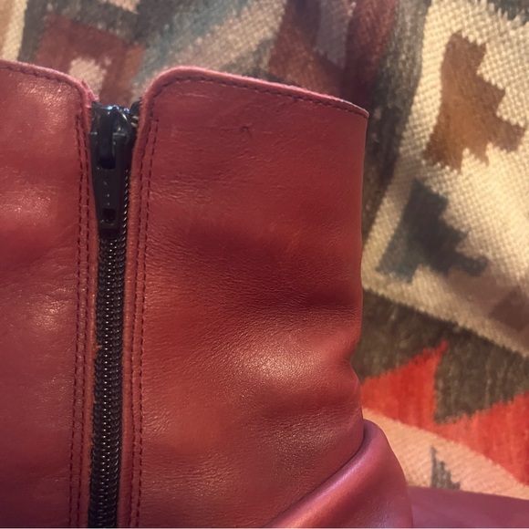 🆕 Bos & Co • red ankle leather booties with side zipper - Picture 9 of 11